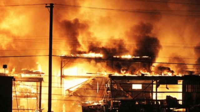 Massive Fire Damages Textile Factory in Navapur MIDC
